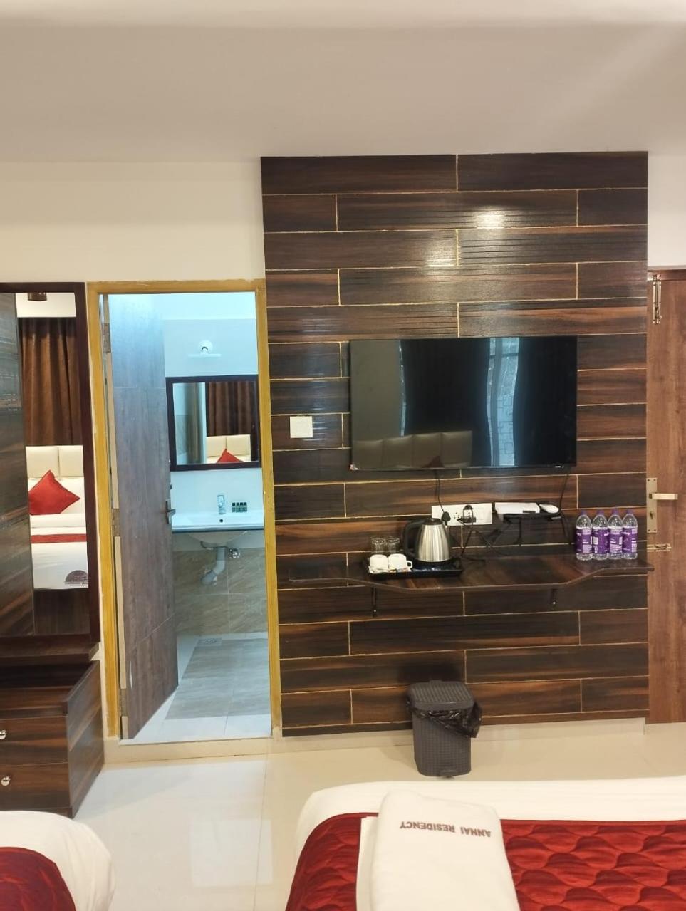 Annai Residency Hotel Vellore Kültér fotó